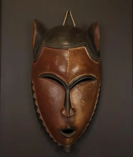 Authentic Hand-Carved African Mask, Wooden Wall Sculpture dimensions guide
