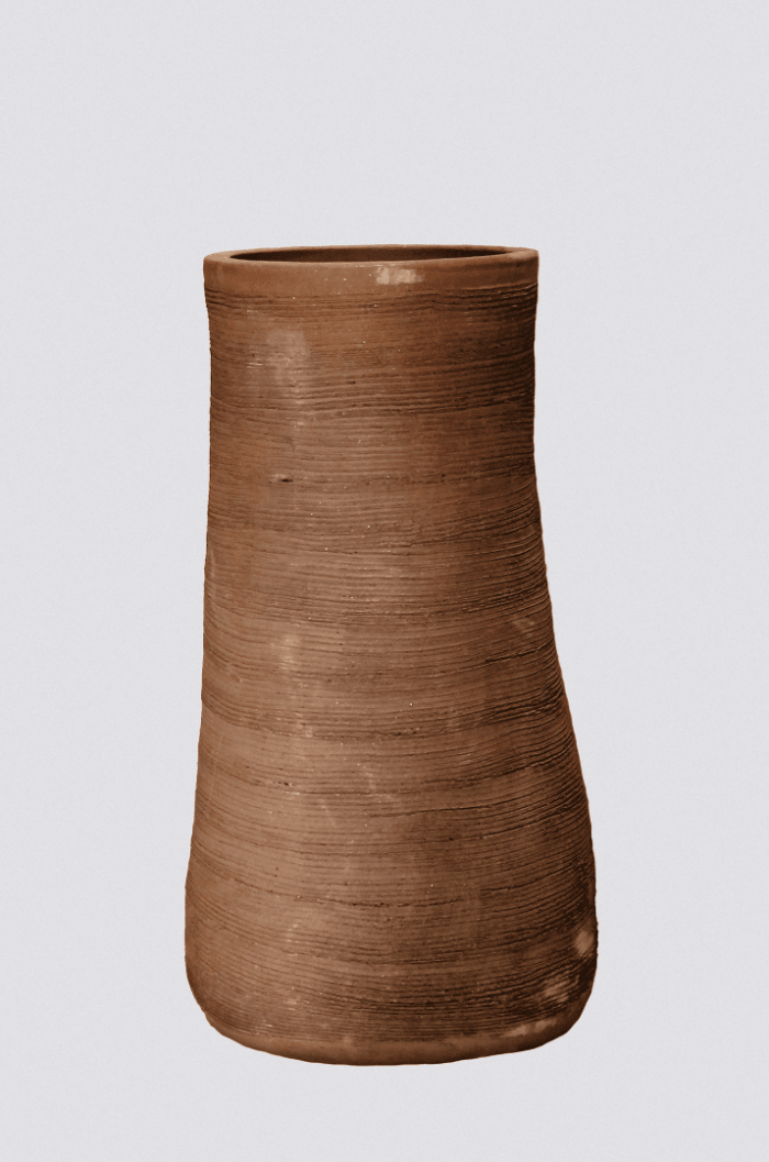 vase10 e1742047238221