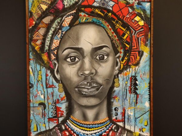 Metallic Queen Canvas with Frame