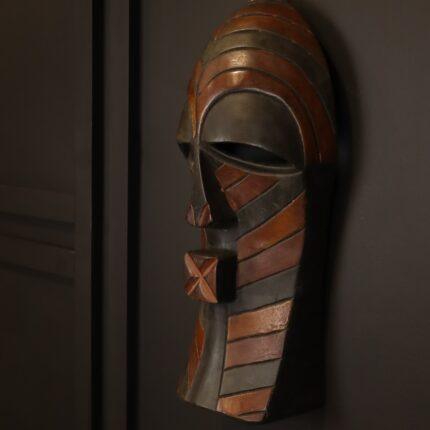 Silent Guardian Mask – African Wooden Wall Décor