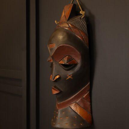 Crowned Shadow Mask – African Wooden Wall Décor