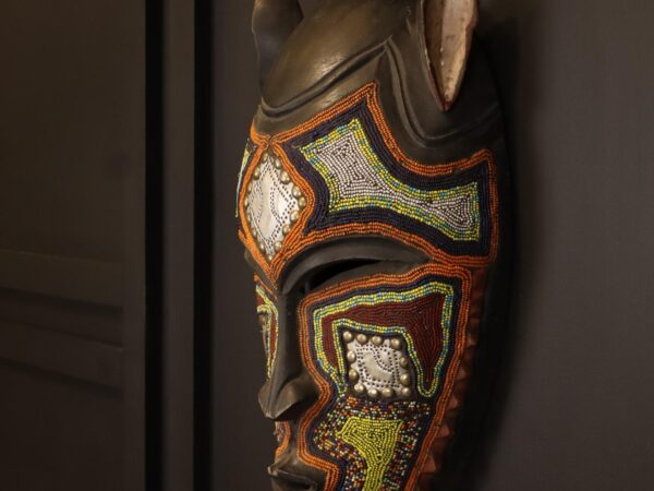Midnight Guardian Mask – African Beaded Wall Décor