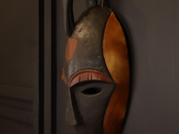Bird Crest Spirit Mask – African Wooden Wall Décor