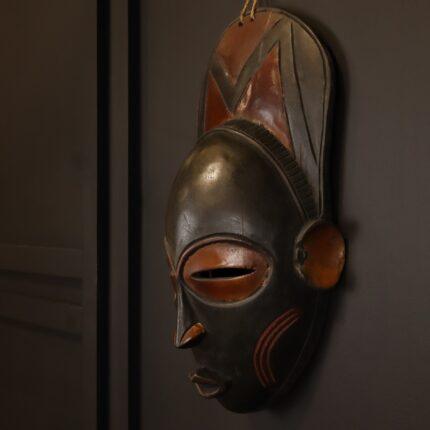 Royal Shadow Mask – African Wooden Wall Décor