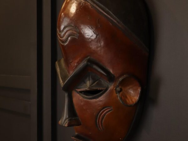 Wisdom Keeper Mask – African Wooden Wall Décor