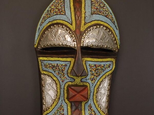 Royal Mosaic Guardian Mask – African Beaded Wall Décor