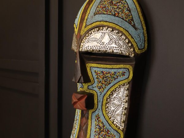 Royal Mosaic Guardian Mask – African Beaded Wall Décor