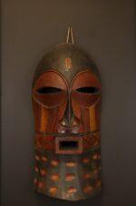 Tribal Rhythm Mask – African Wooden Wall Décor