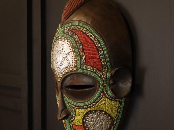 Emerald Spirit Mask – African Beaded Wall Décor