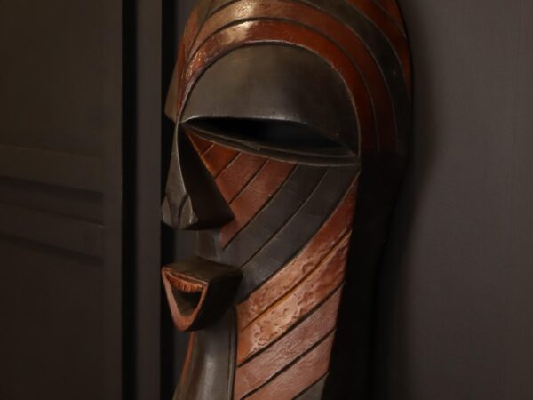 Chevron Harmony Mask – Handcrafted African Wooden Wall Décor