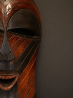 Chevron Harmony Mask – Handcrafted African Wooden Wall Décor