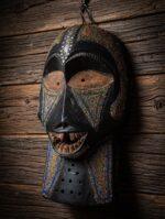 Burudani vintage and antique